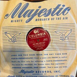 Columbia records 10" 78 speed vintage record "Here Comes Santa Claus"
